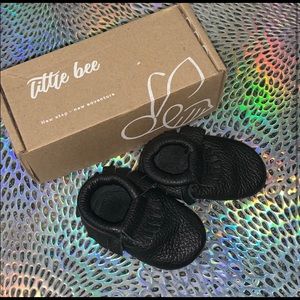 Little bee moccasins size 3-6 months